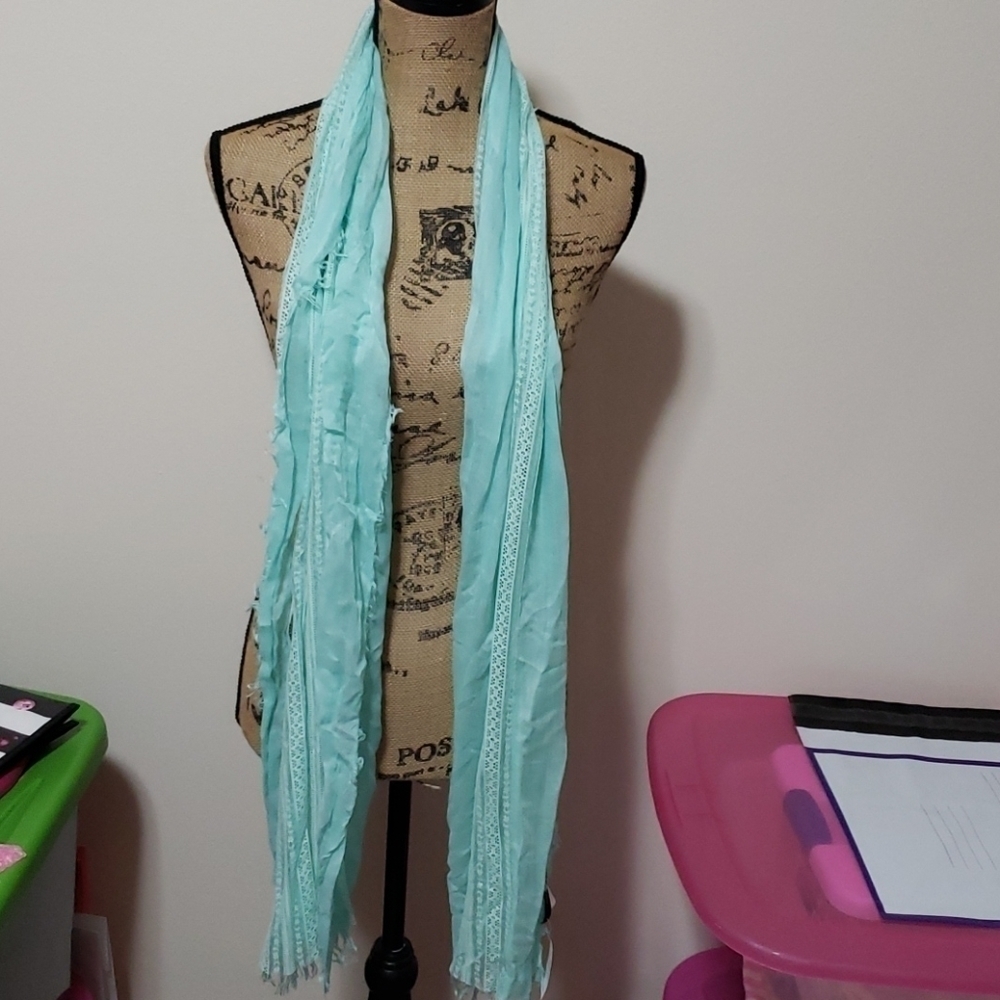 Nwt maurices light blue scarf